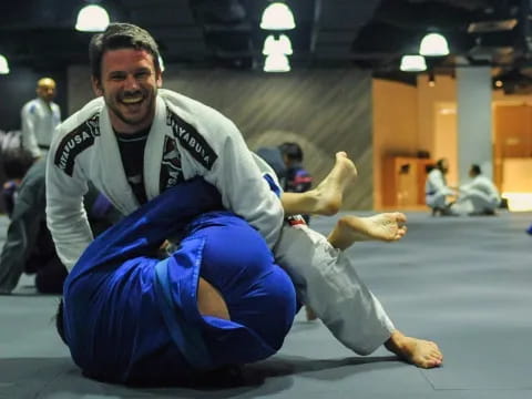 a man doing a plank on the floor