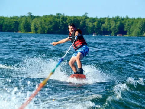 a man water skiing