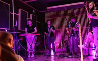 Saturday Show – Albert Music Hall